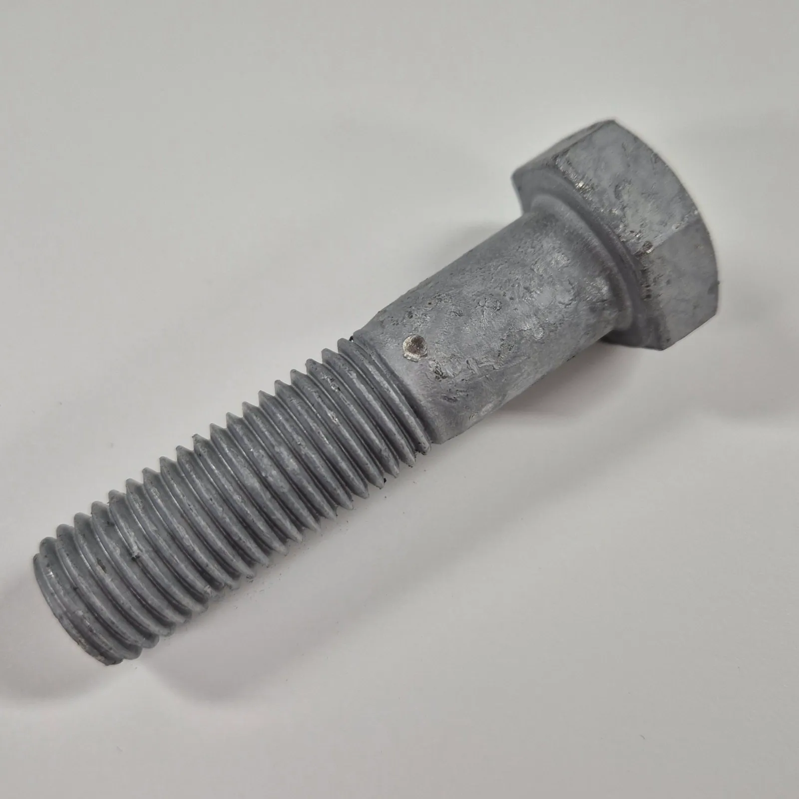 Kuusioruuvi DIN931 fischer M20X 90/8.8/ZNK